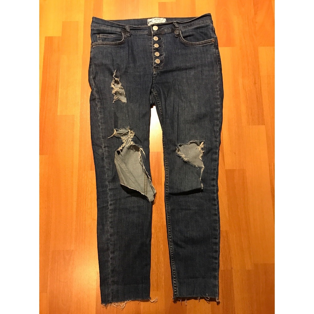 Free People Distressed Jeans Women's Size 30 Ankle Length Holes Medium Wash Raw